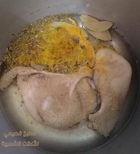 صور وصفة طريقة طبخ وعمل الكمونية السعودية بكرشة الخروف