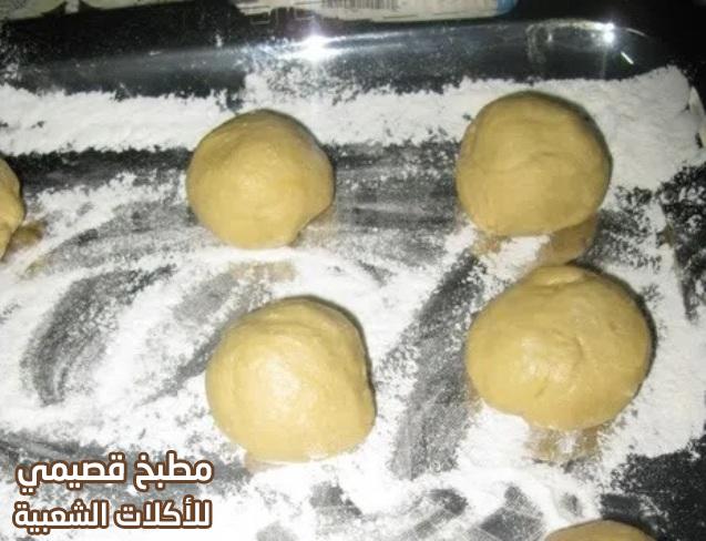 خبز الخمير الاماراتي بالدبس