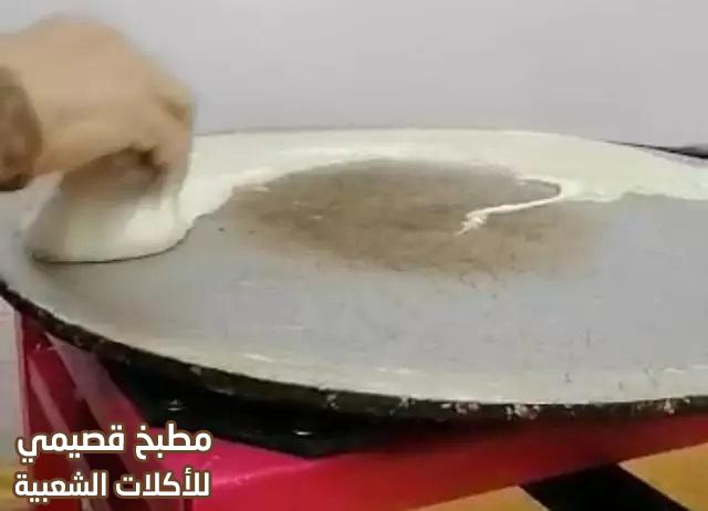 صورة وصفة خبز الرقاق البحريني - خبز مسح - arabic regag bread