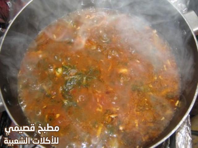 صور وصفة طريقة عمل مرق سبانخ بالحمص بدون لحم